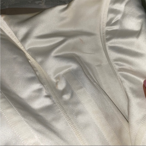 Strapless wedding dress size 12 - Picture 10 of 14